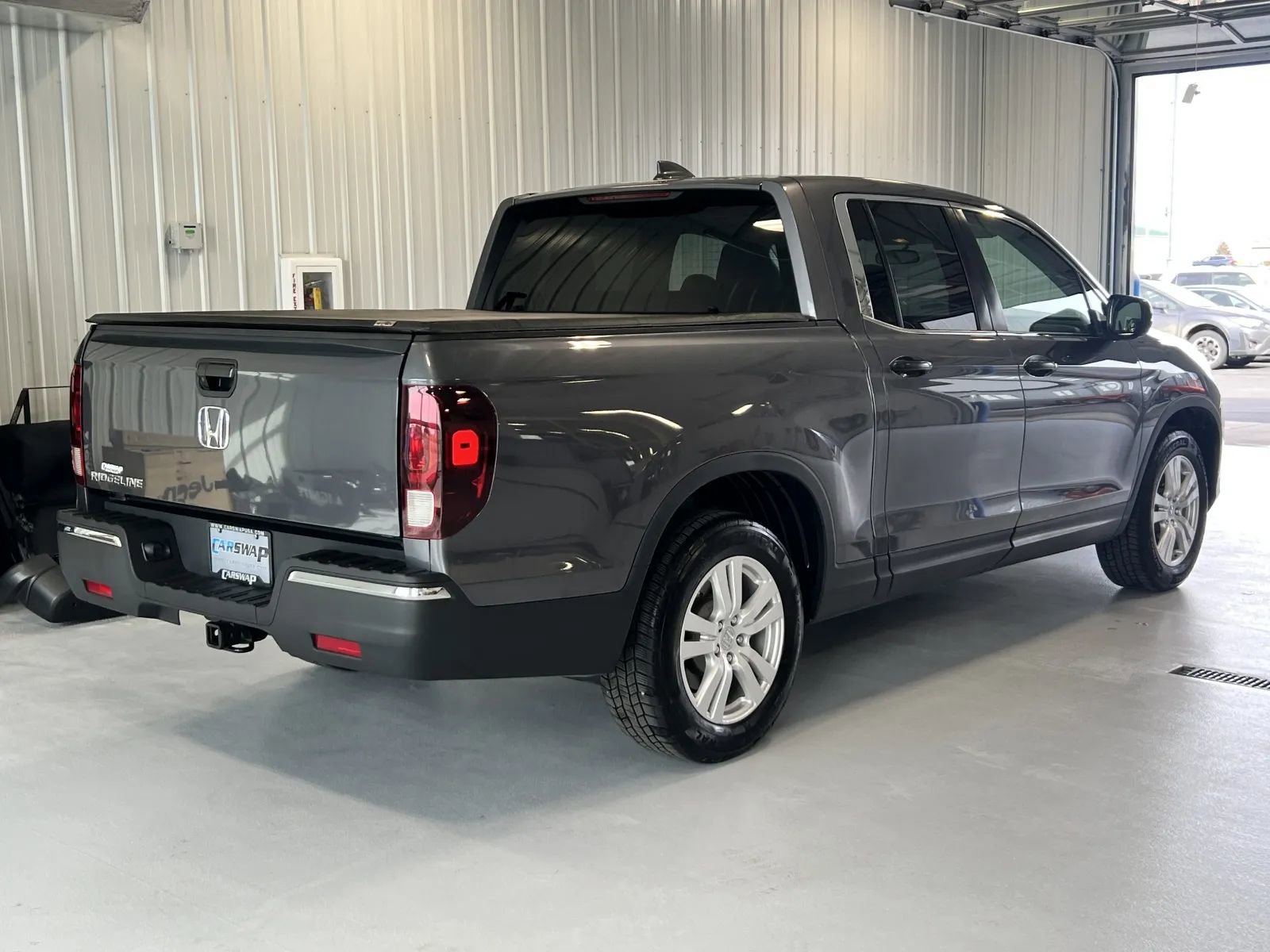 Used 2018 Honda Ridgeline RT image 3