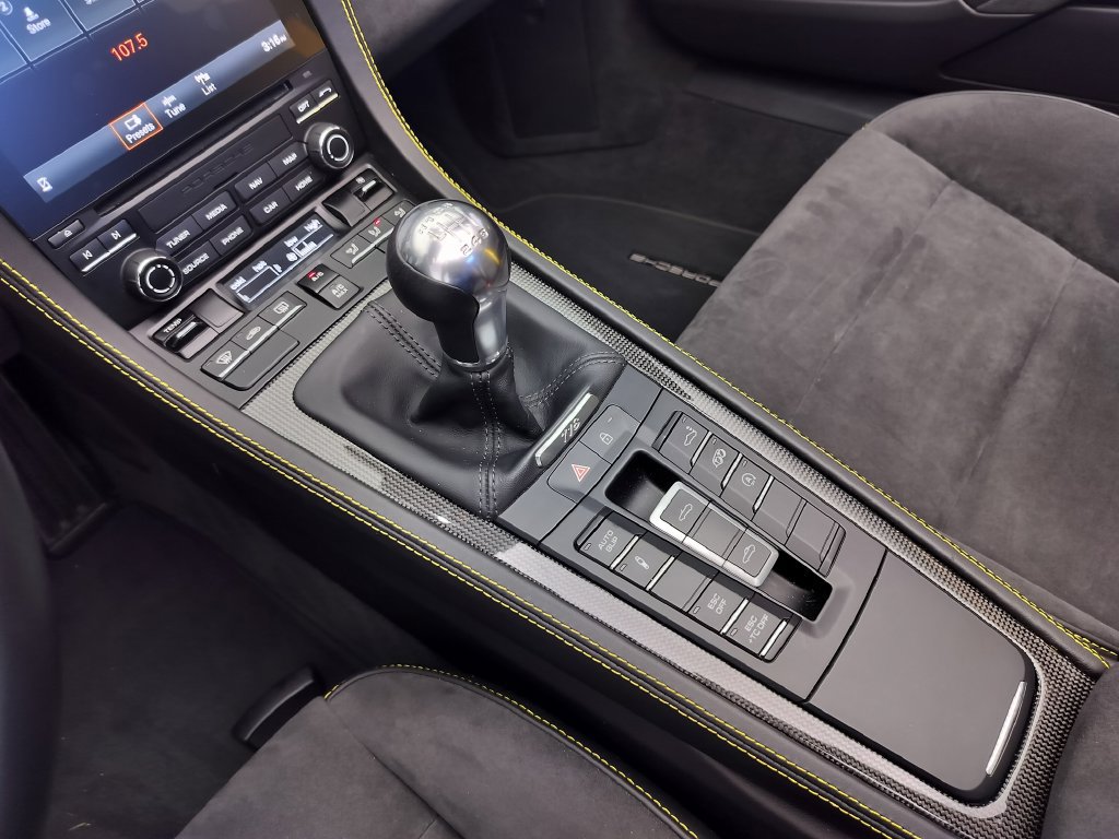 Certified 2020 Porsche 718 Boxster Spyder RWD image 13