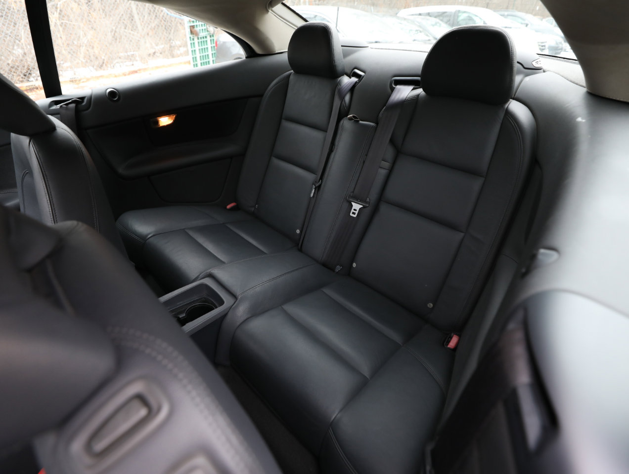 Used 2009 Volvo C70 T5 image 12