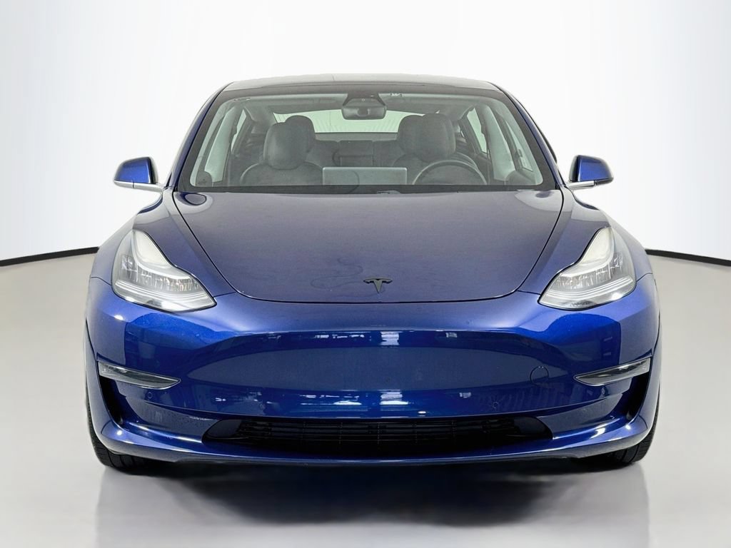 Used 2020 Tesla Model 3 Standard Range RWD image 2