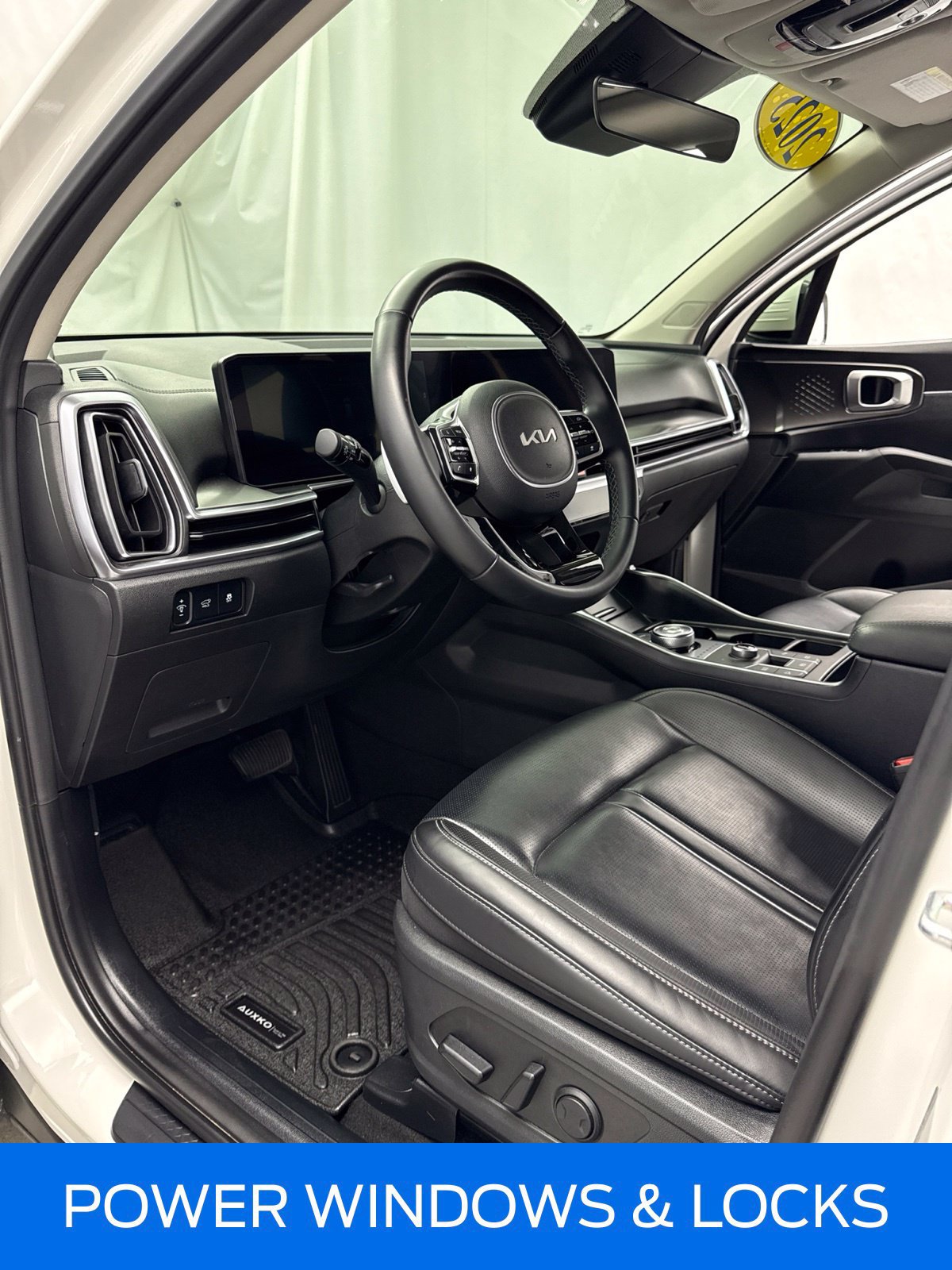 Used 2025 Kia Sorento EX w/ EX Panoramic Sunroof Package AWD/4WD image 10