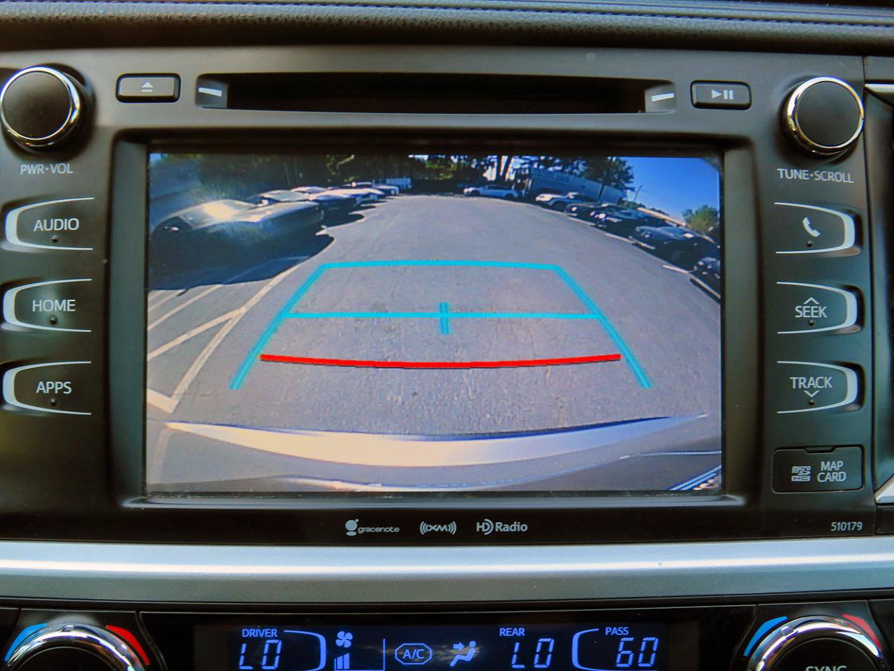 Used 2018 Toyota Highlander XLE FWD image 37