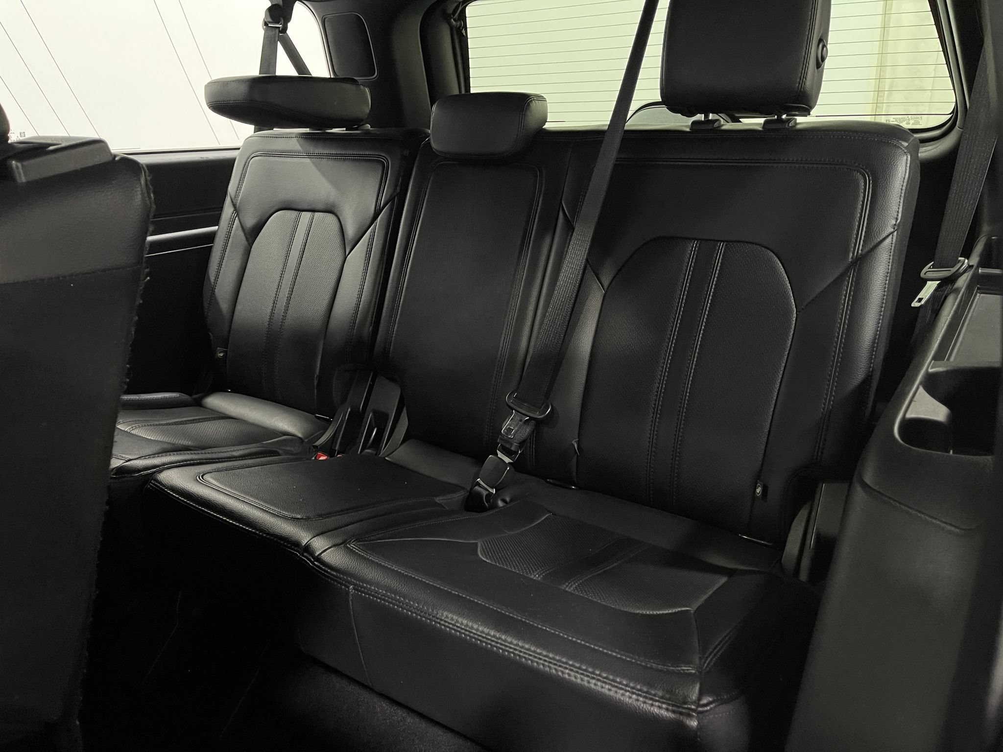 Used 2021 Ford Expedition Max Limited AWD/4WD image 31