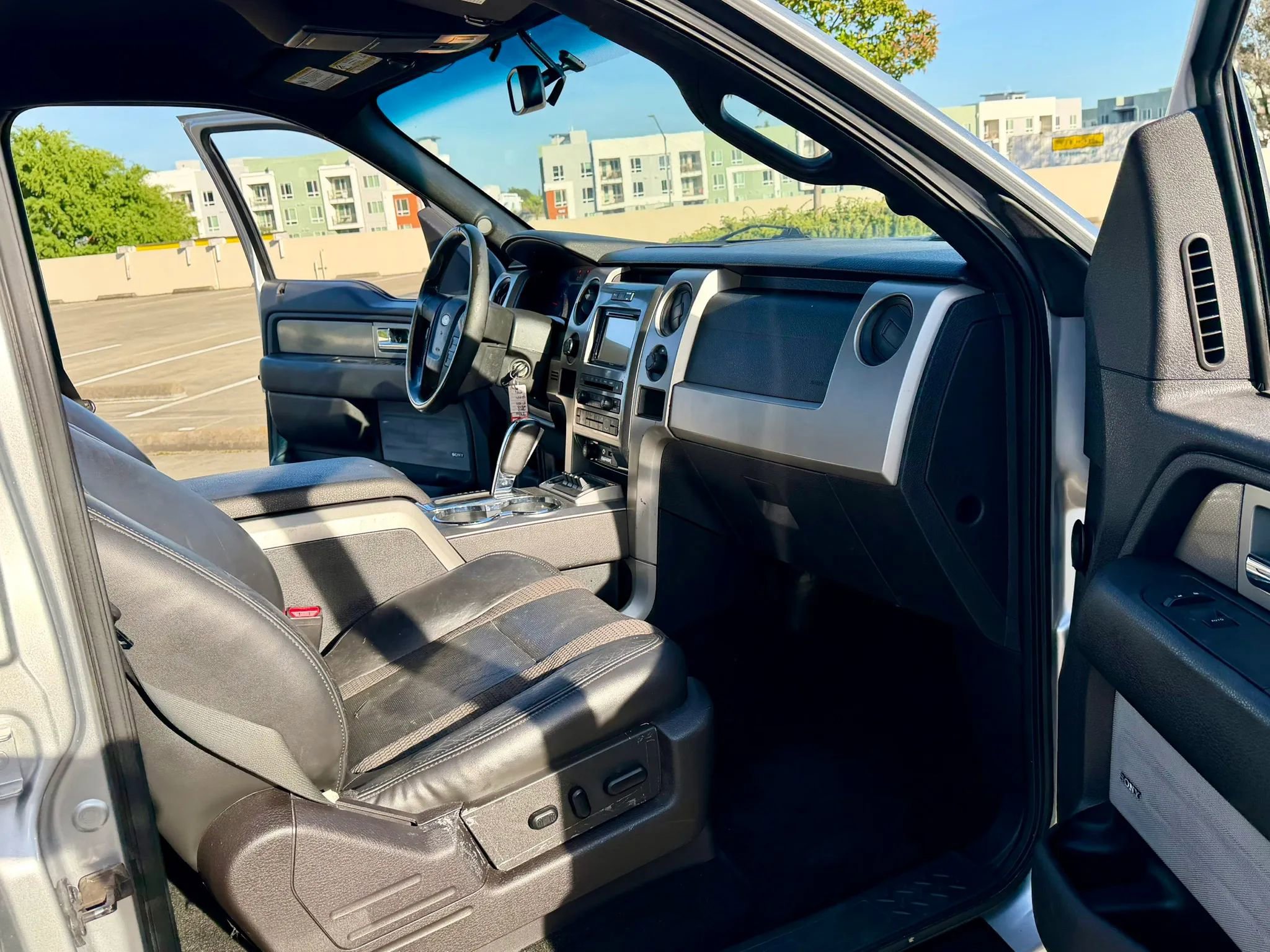 Used 2011 Ford F150 Raptor w/ Raptor Luxury Pkg AWD/4WD image 29
