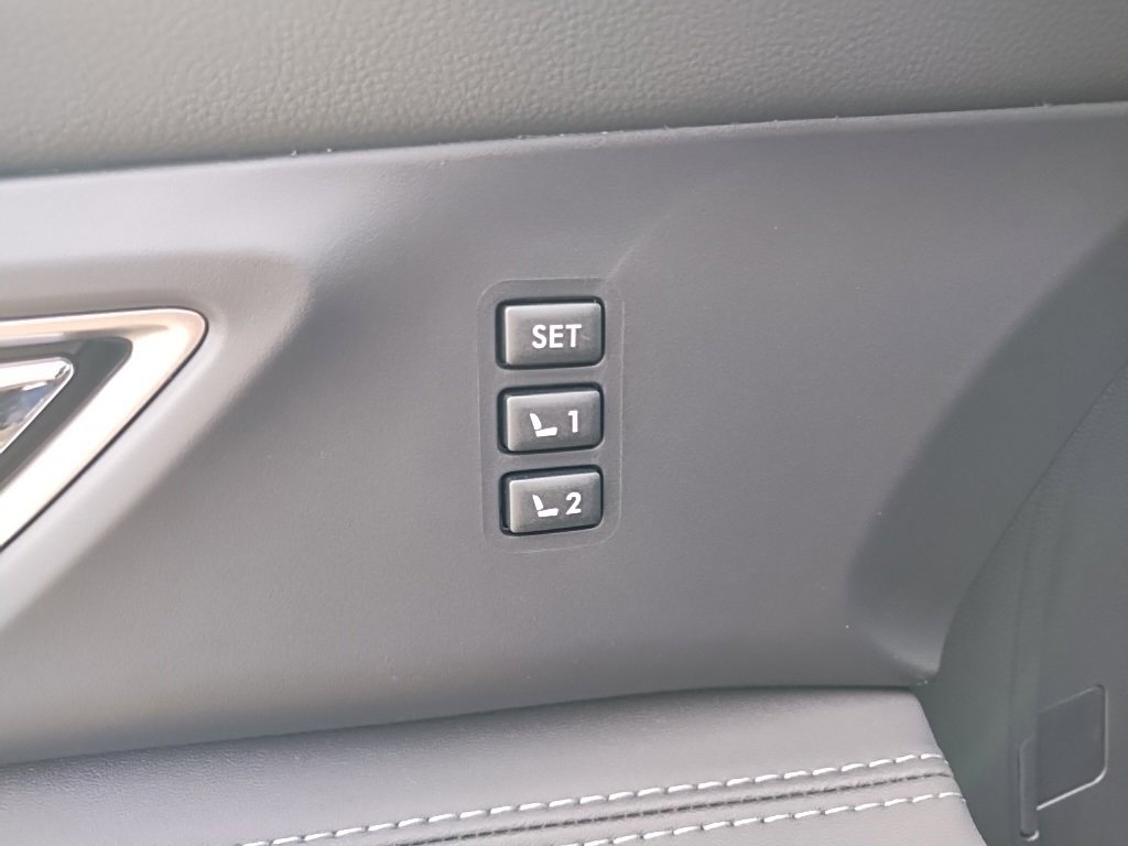 New 2025 Subaru Ascent Limited image 16