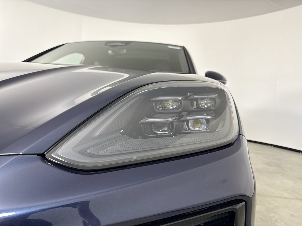 New 2026 Porsche Cayenne GTS AWD/4WD image 11