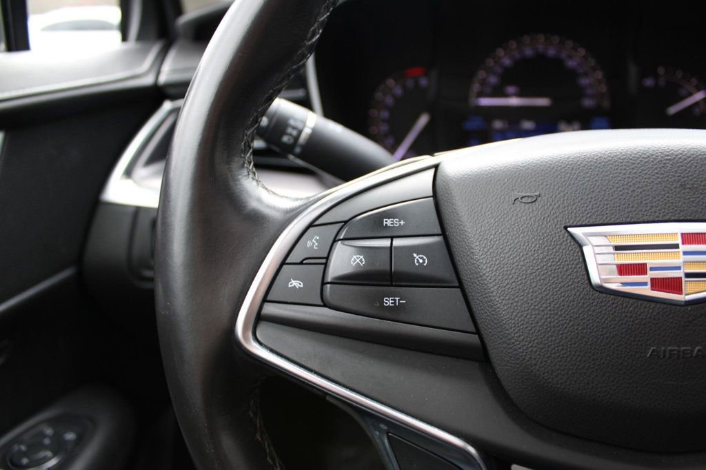 Used 2018 Cadillac XT5 Luxury w/ Driver Awareness Package image 39