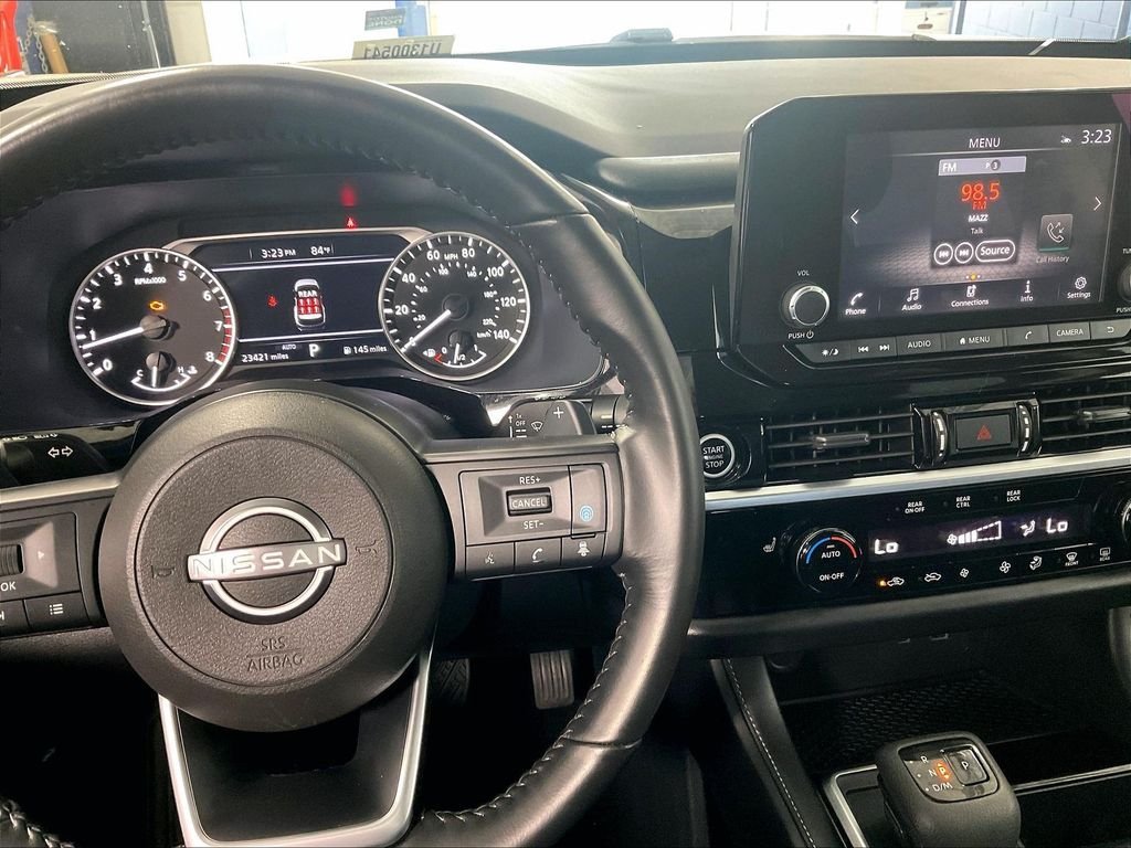Used 2024 Nissan Pathfinder SV w/ Black Appearance Package AWD/4WD image 19