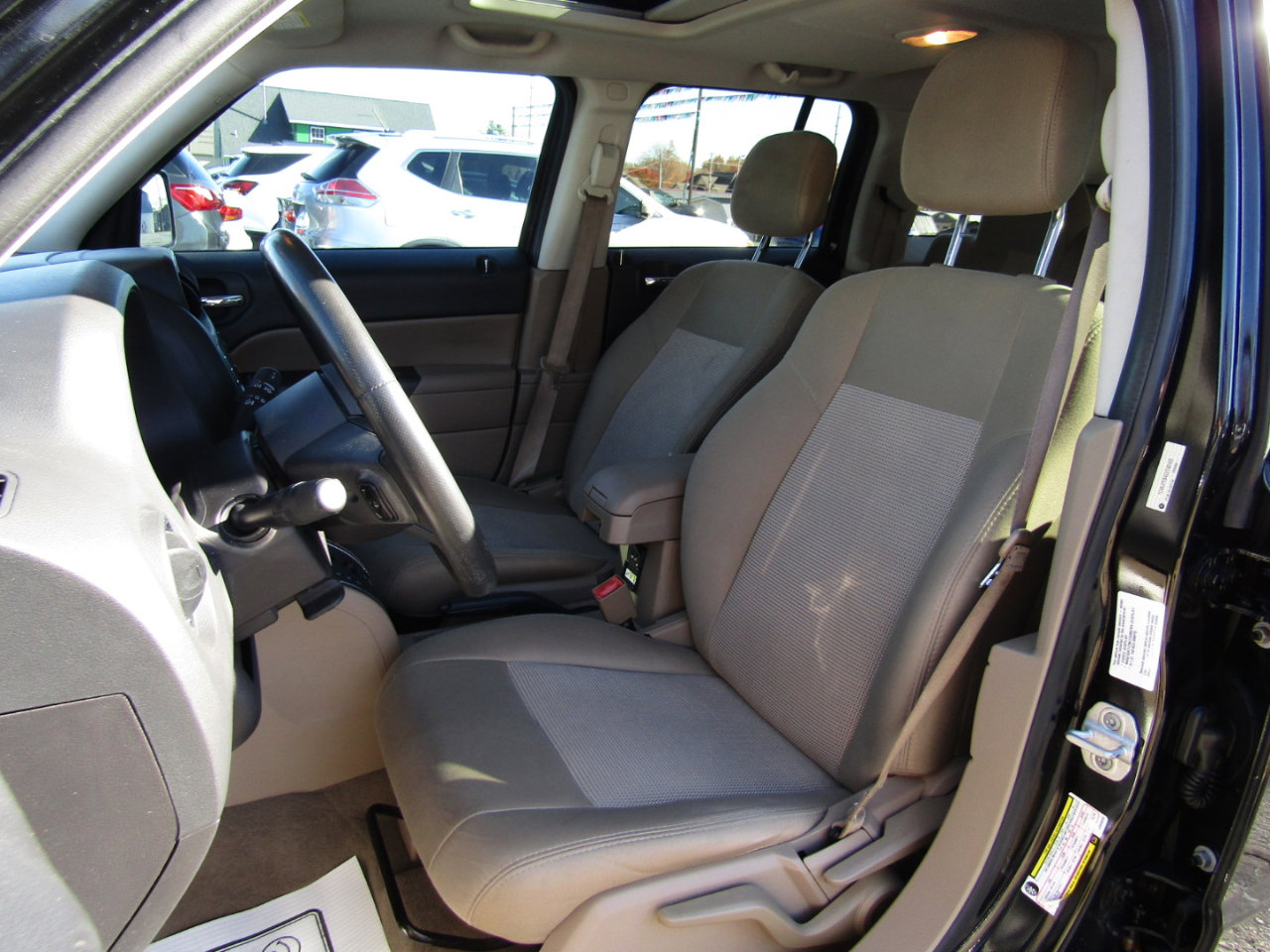 Used 2012 Jeep Patriot Latitude w/ Sun/Sound Group image 17