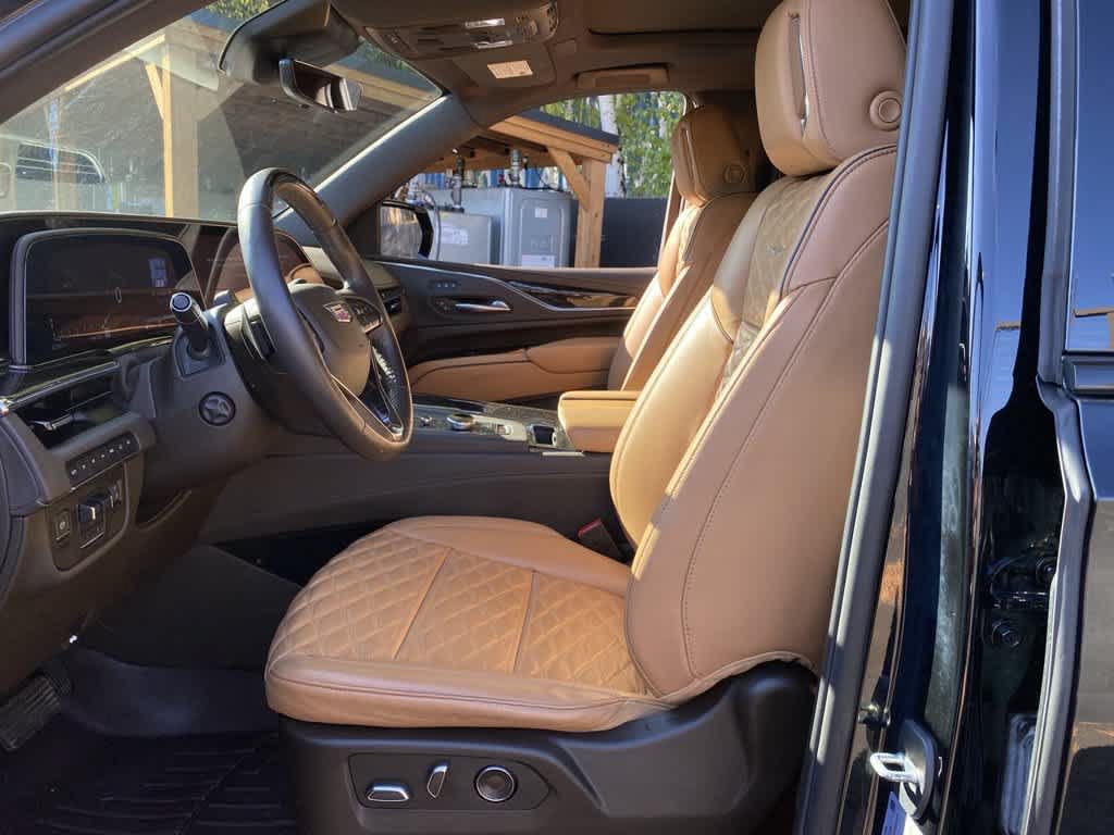 Used 2023 Cadillac Escalade ESV Sport w/ Touring Package AWD/4WD image 12