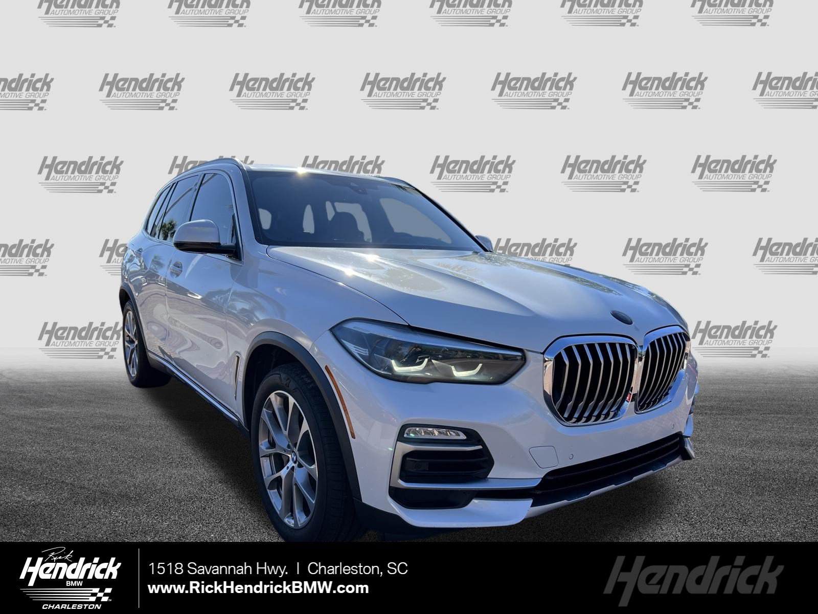 Used 2019 BMW X5 xDrive40i w/ Premium Package 2