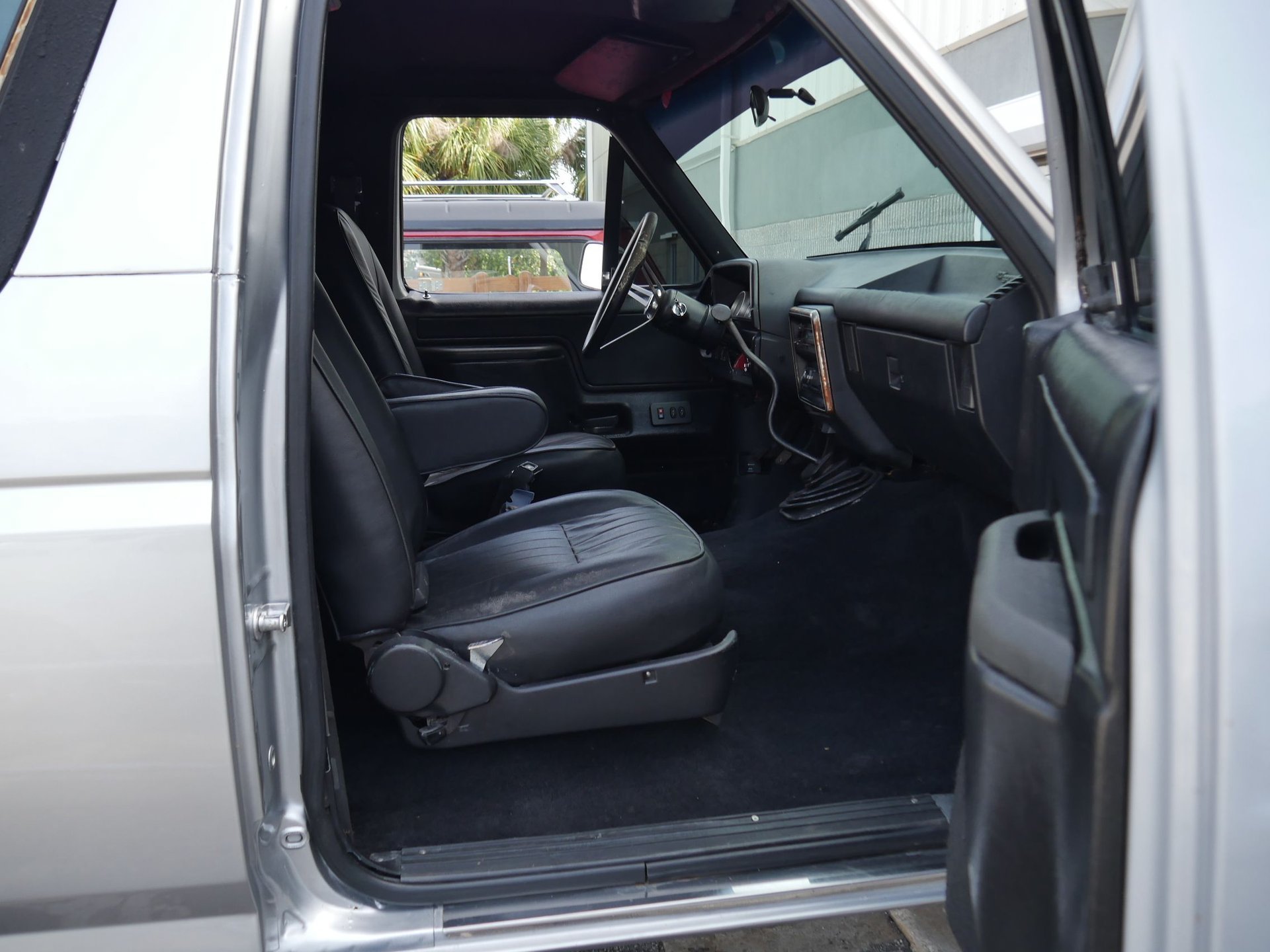 Used 1990 Ford Bronco AWD/4WD image 60