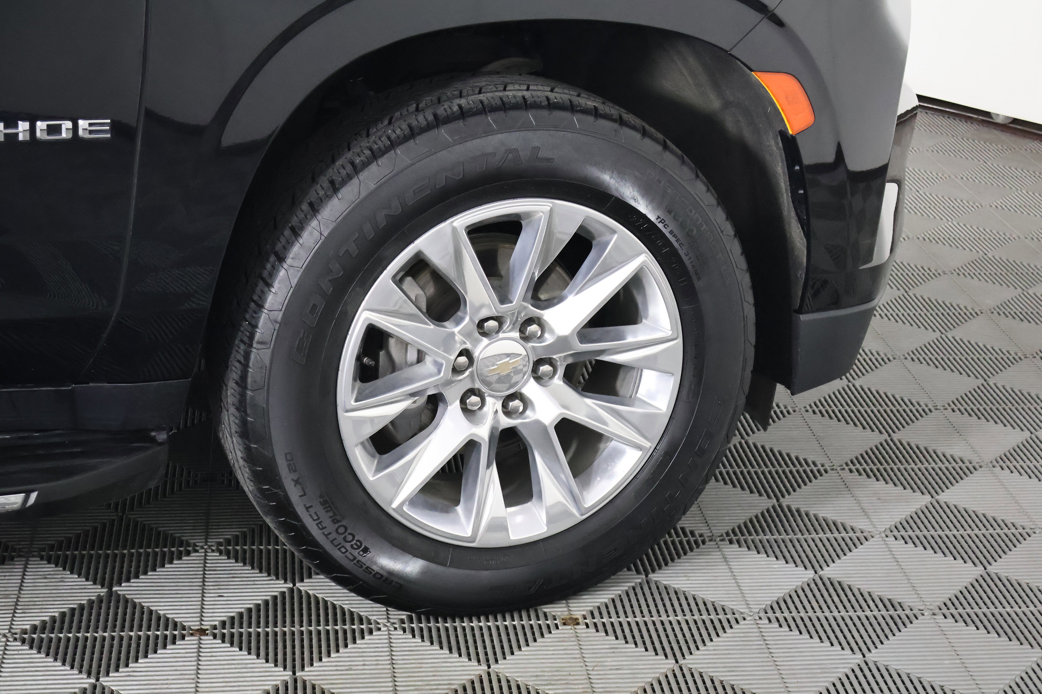 Used 2024 Chevrolet Tahoe Premier AWD/4WD image 58