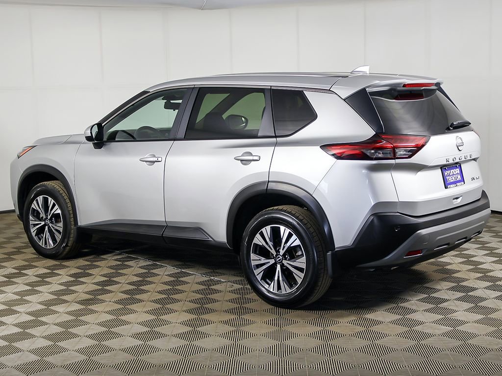 Used 2023 Nissan Rogue SV AWD/4WD image 7