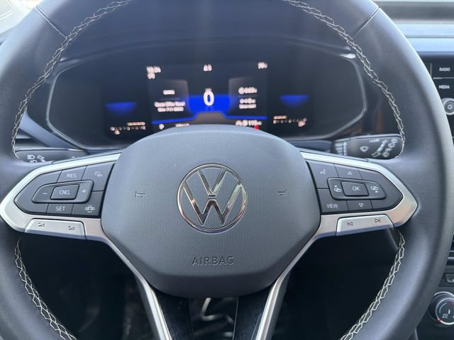 Certified 2022 Volkswagen Taos SE w/ Panoramic Sunroof Package FWD image 15
