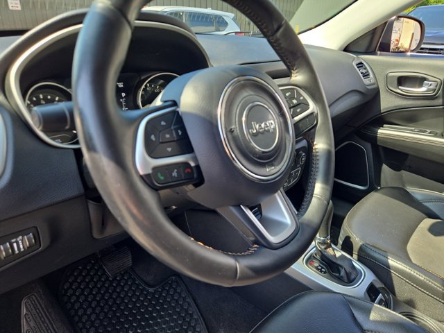 Used 2019 Jeep Compass Latitude w/ Popular Equipment Group AWD/4WD image 14