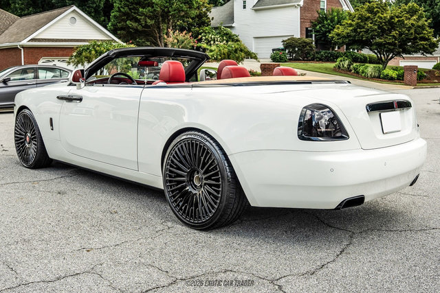 Used 2016 Rolls-Royce Dawn RWD image 6