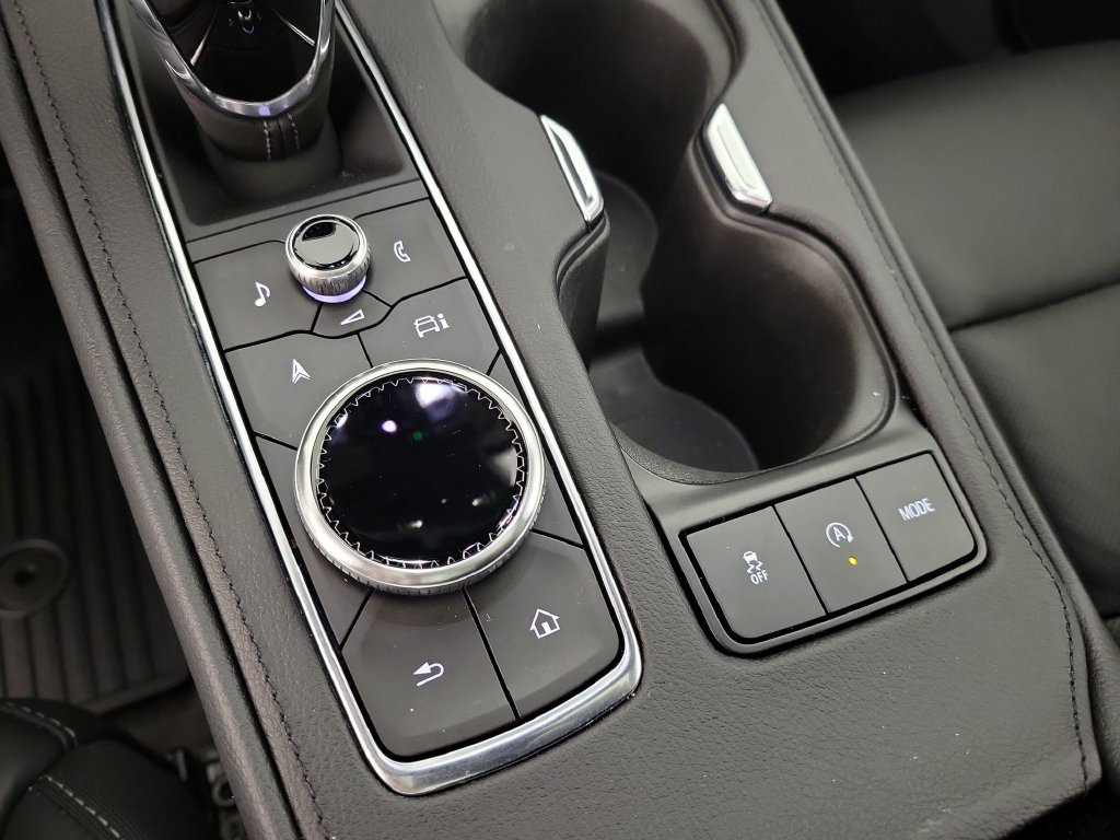 Used 2024 Cadillac XT4 Premium Luxury FWD image 31