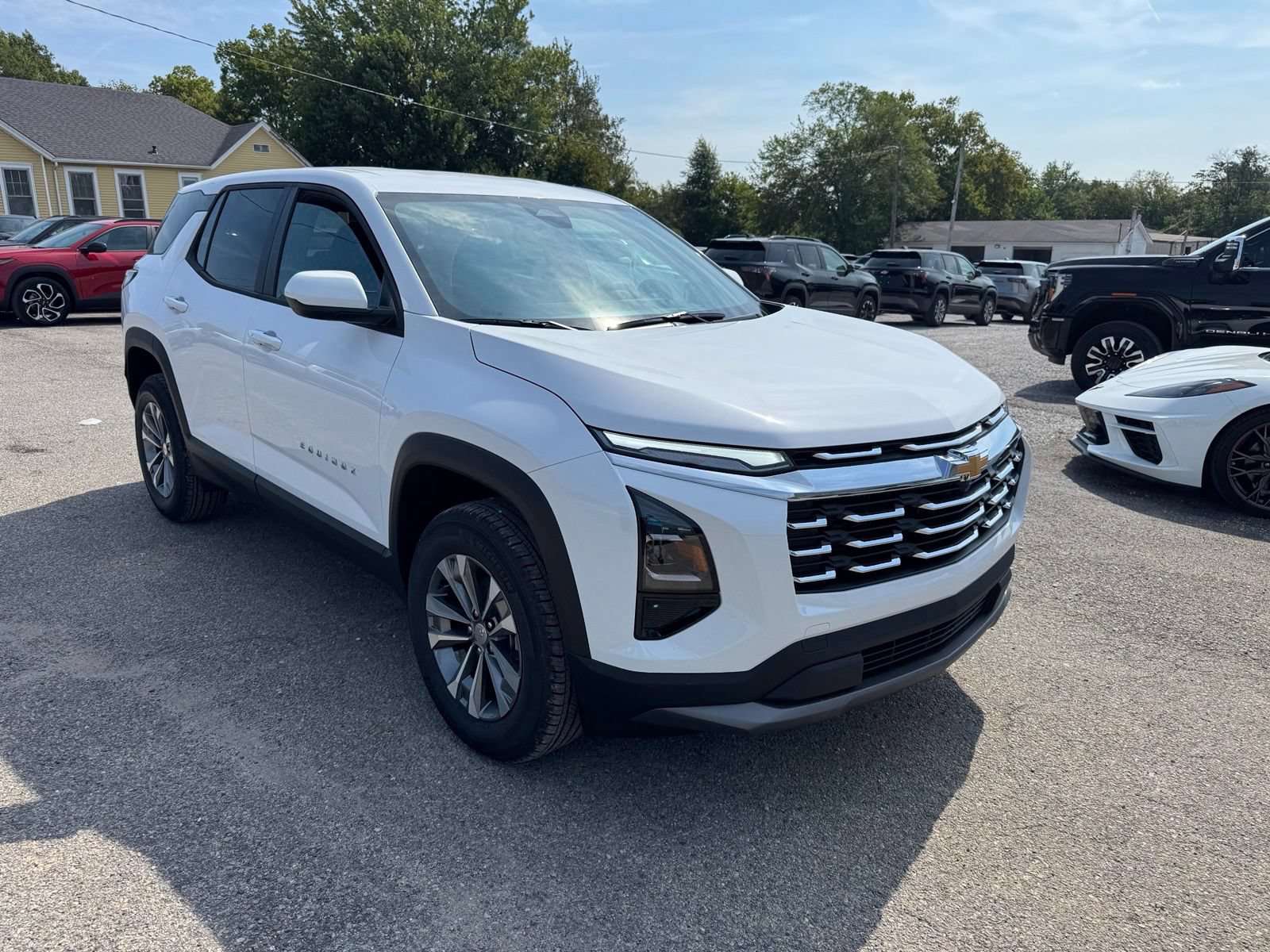 New 2027 Chevrolet Equinox LT AWD/4WD image 8