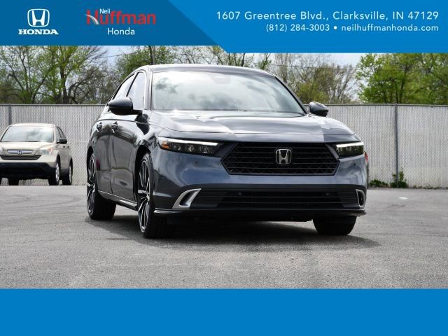 Used 2024 Honda Accord Touring image 1