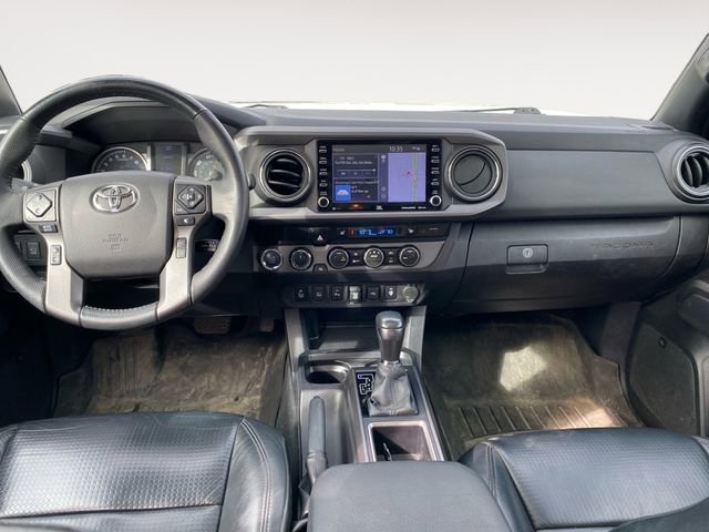 Used 2021 Toyota Tacoma TRD Off-Road w/ TRD Premium Off Road Package AWD/4WD image 10
