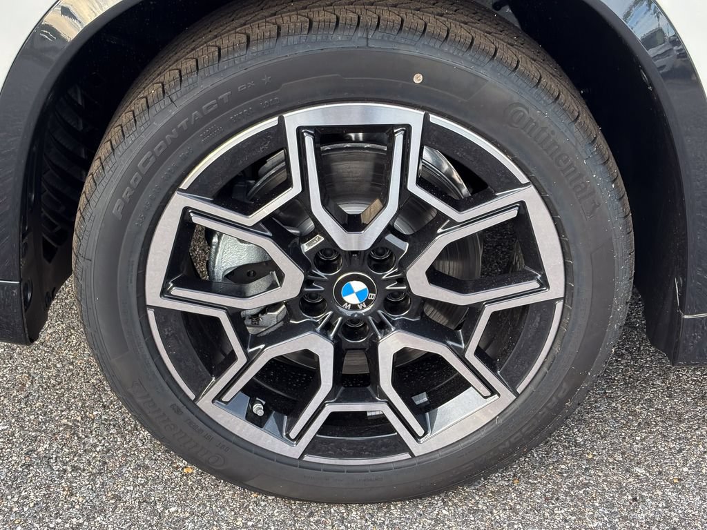 New 2026 BMW X1 xDrive28i AWD/4WD image 8