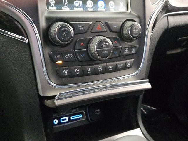 Used 2017 Jeep Grand Cherokee Trailhawk w/ Trailhawk Luxury Group AWD/4WD image 26