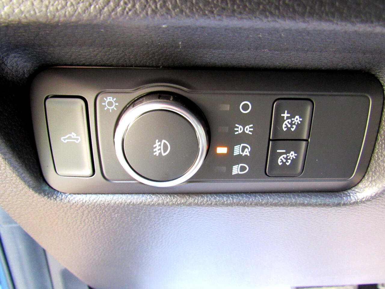 New 2025 Ford Ranger XLT w/ Equipment Group 301A High image 13