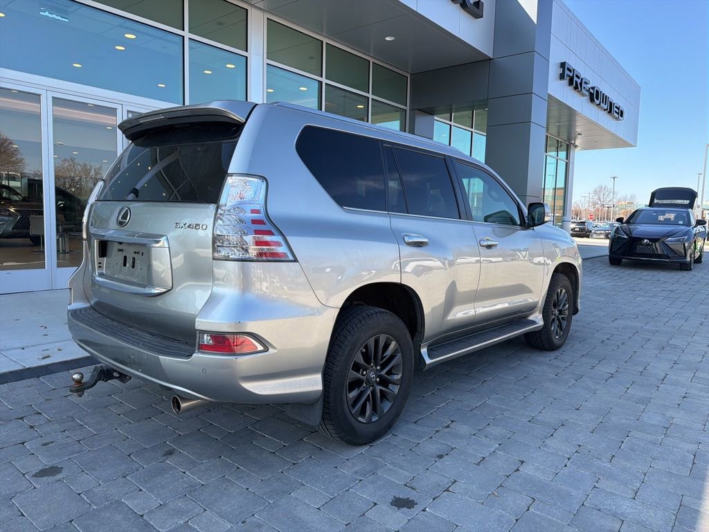 Used 2020 Lexus GX 460 Premium w/ Premium Package image 18
