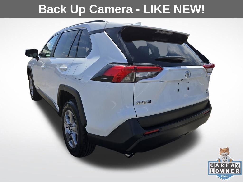 Used 2025 Toyota RAV4 XLE image 6