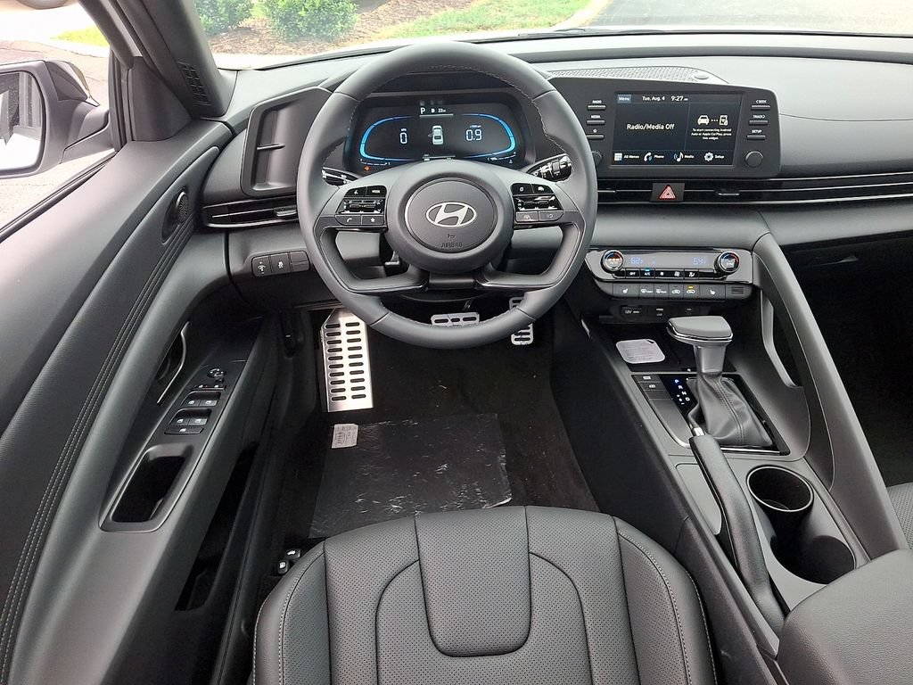 New 2026 Hyundai Elantra SEL Sport FWD image 7