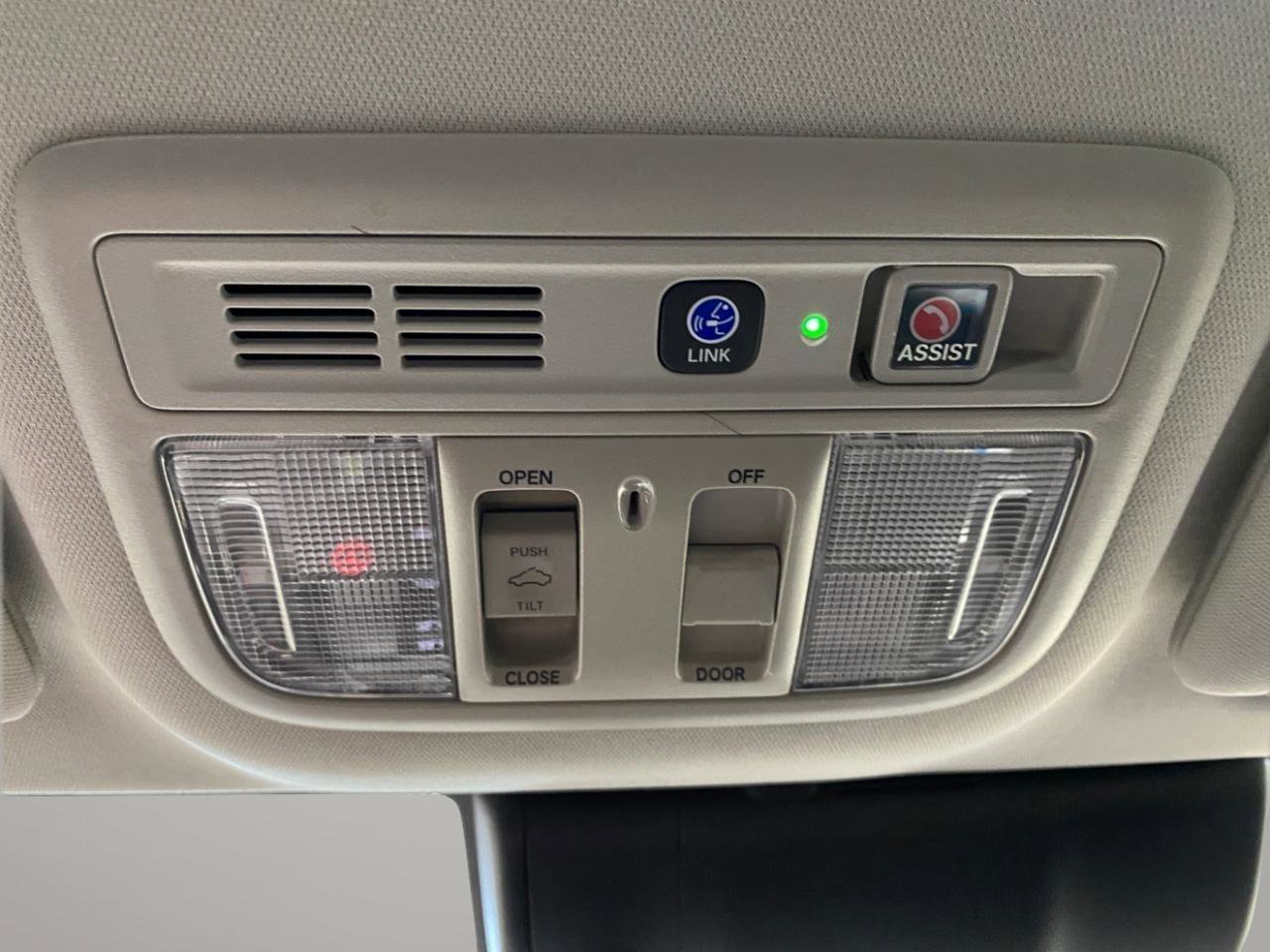 Used 2020 Honda Insight Touring image 21