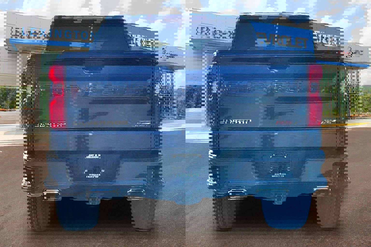 Used 2021 Chevrolet Silverado 1500 RST image 4