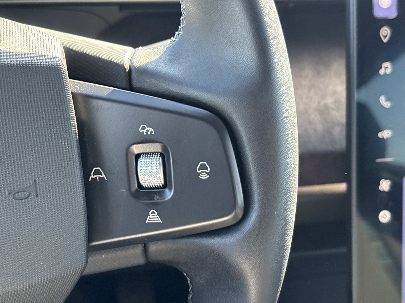 Used 2023 Fisker Ocean One image 18