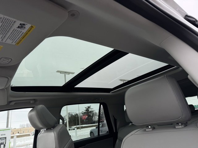 Certified 2025 Ford Expedition Max Active image 9