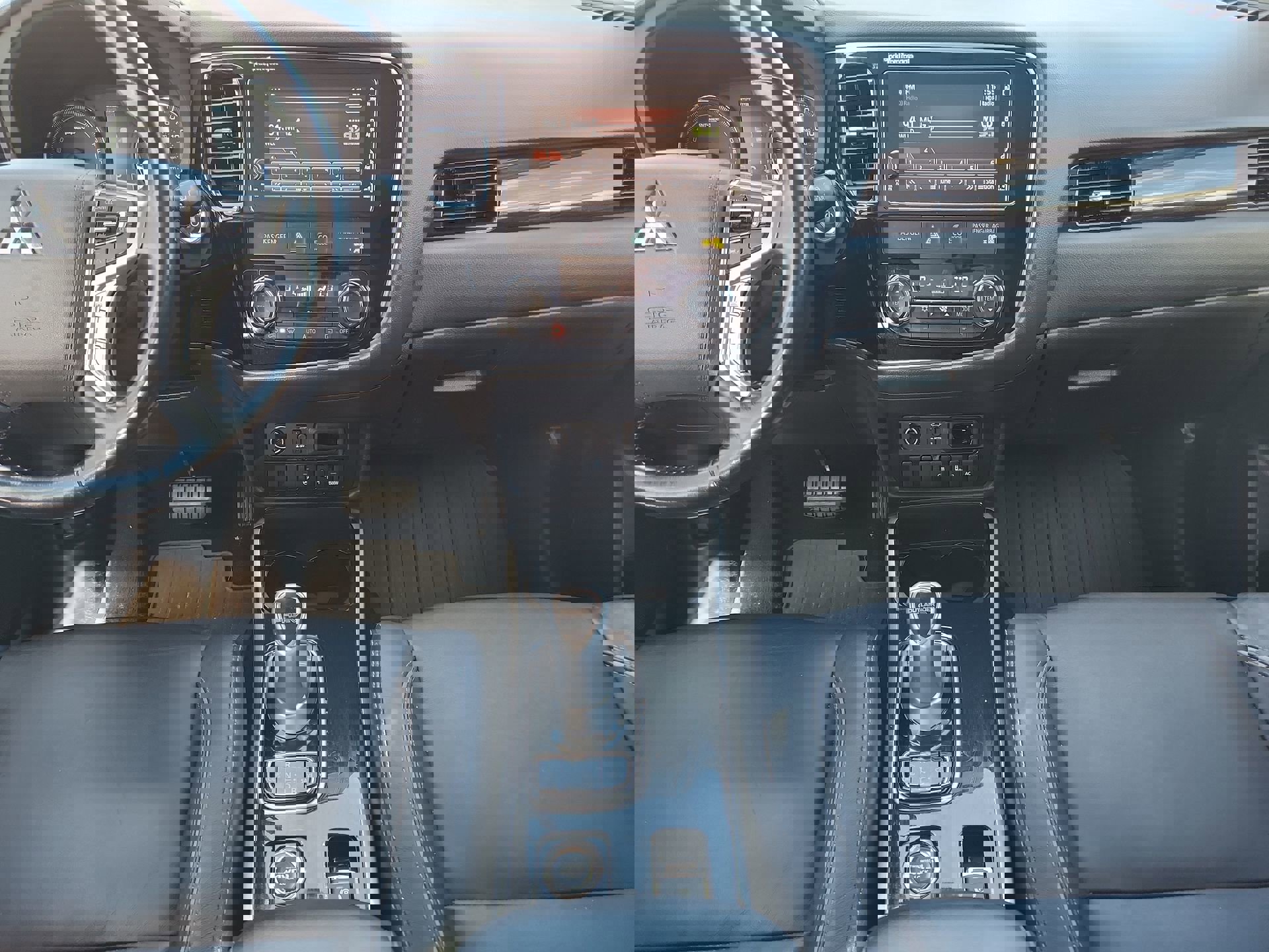 Used 2018 Mitsubishi Outlander GT image 15