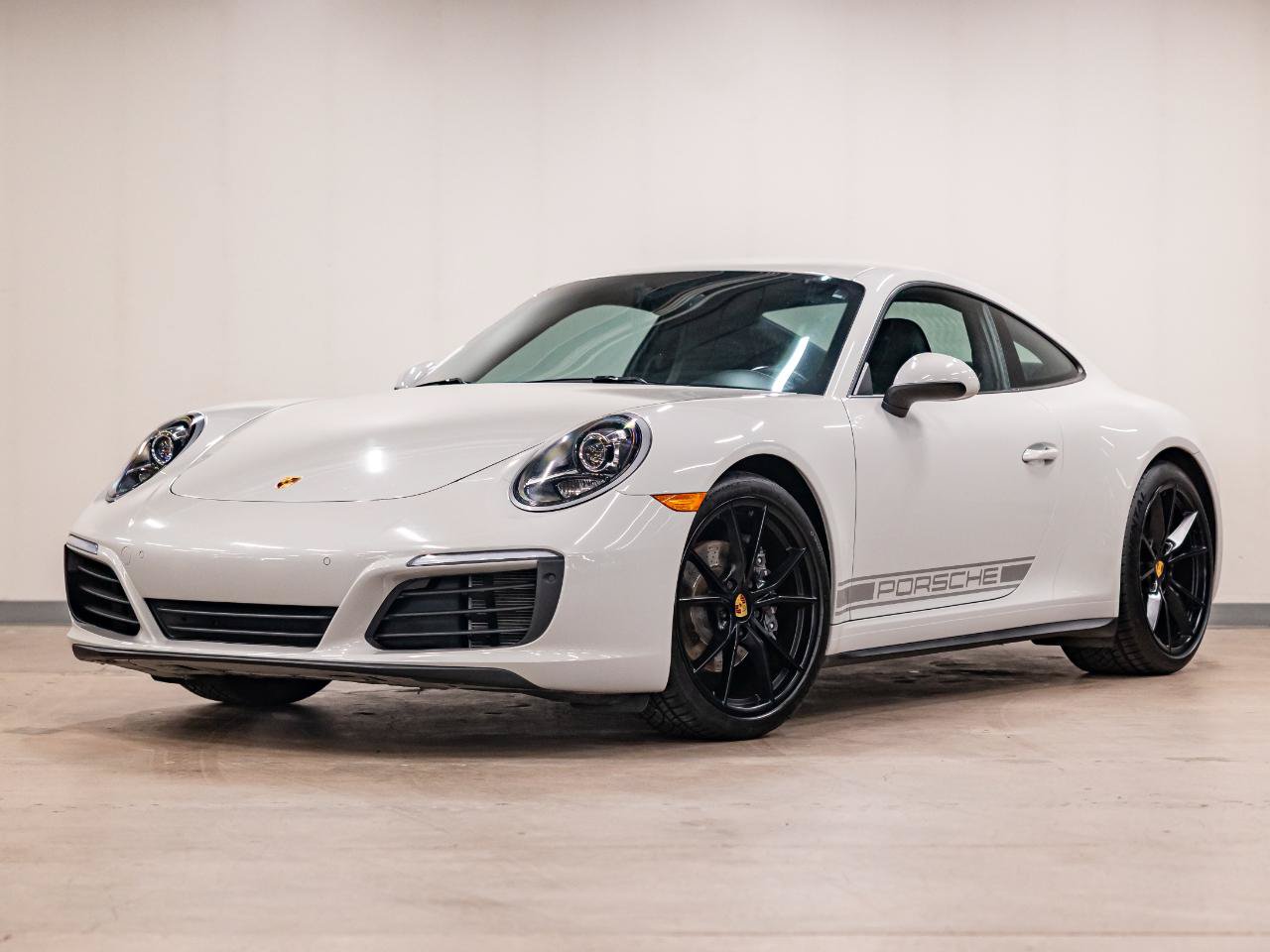 Used 2019 Porsche 911 Carrera 4 AWD/4WD image 21