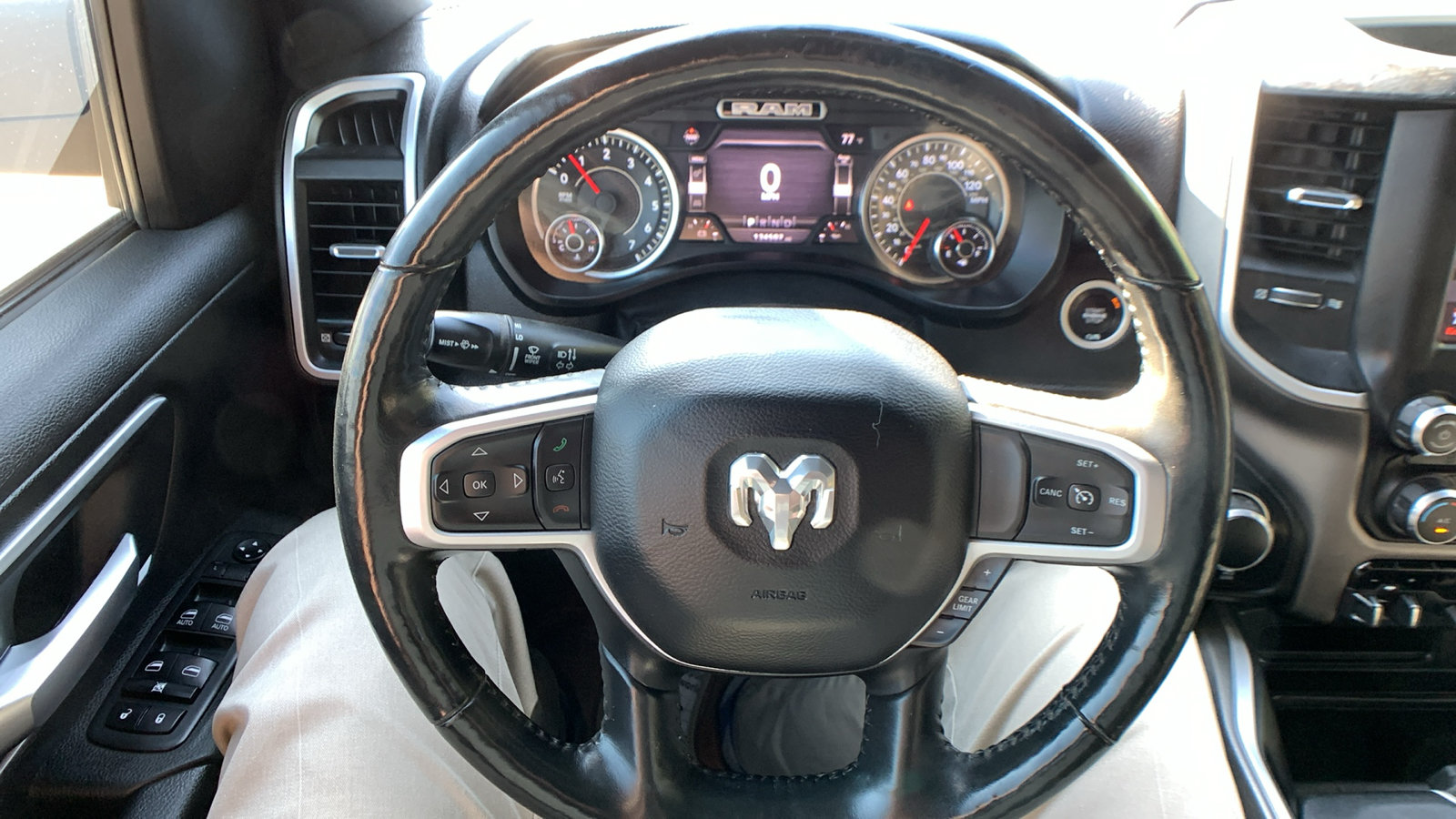 Used 2020 RAM 1500 Big Horn AWD/4WD image 15