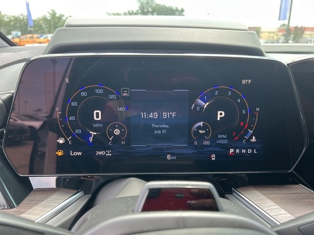 New 2025 Chevrolet Suburban Premier image 21