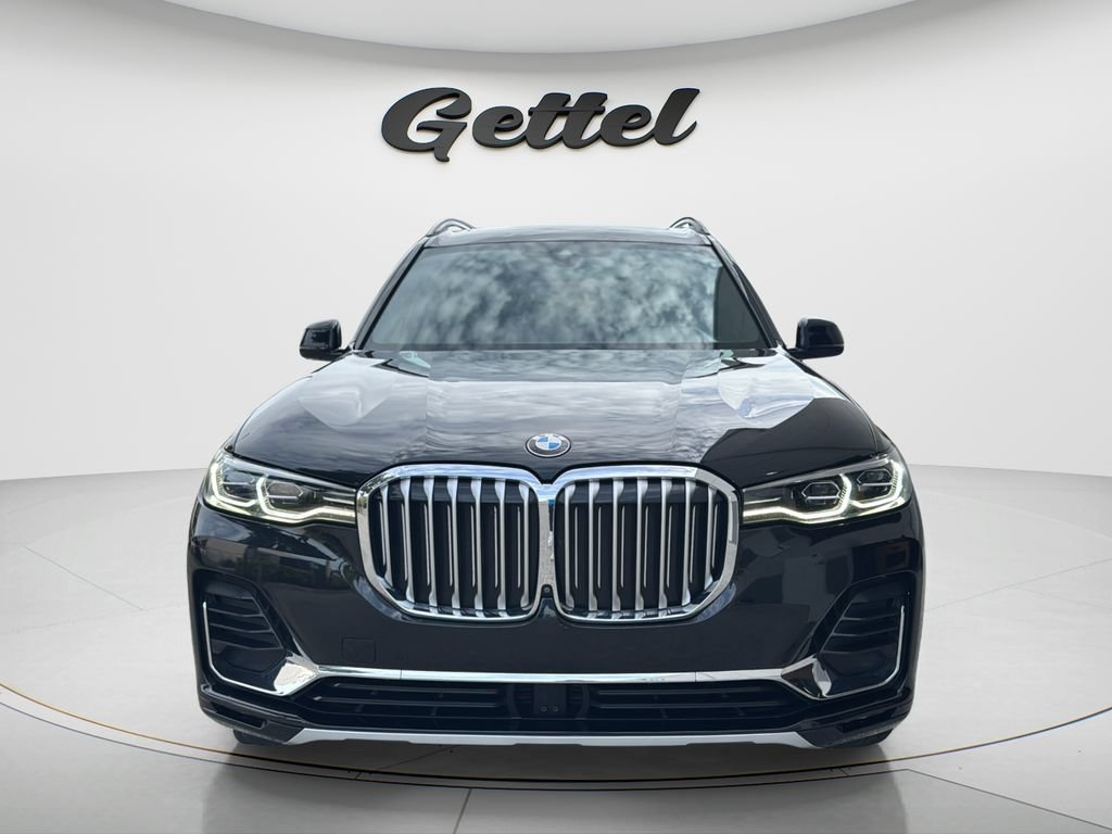 Used 2021 BMW X7 xDrive40i w/ Executive Package 2 AWD/4WD image 2