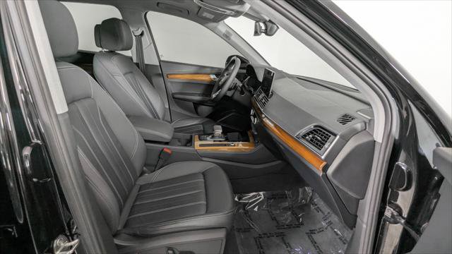 Used 2023 Audi Q5 2.0T Premium Plus w/ Premium Plus Package AWD/4WD image 26