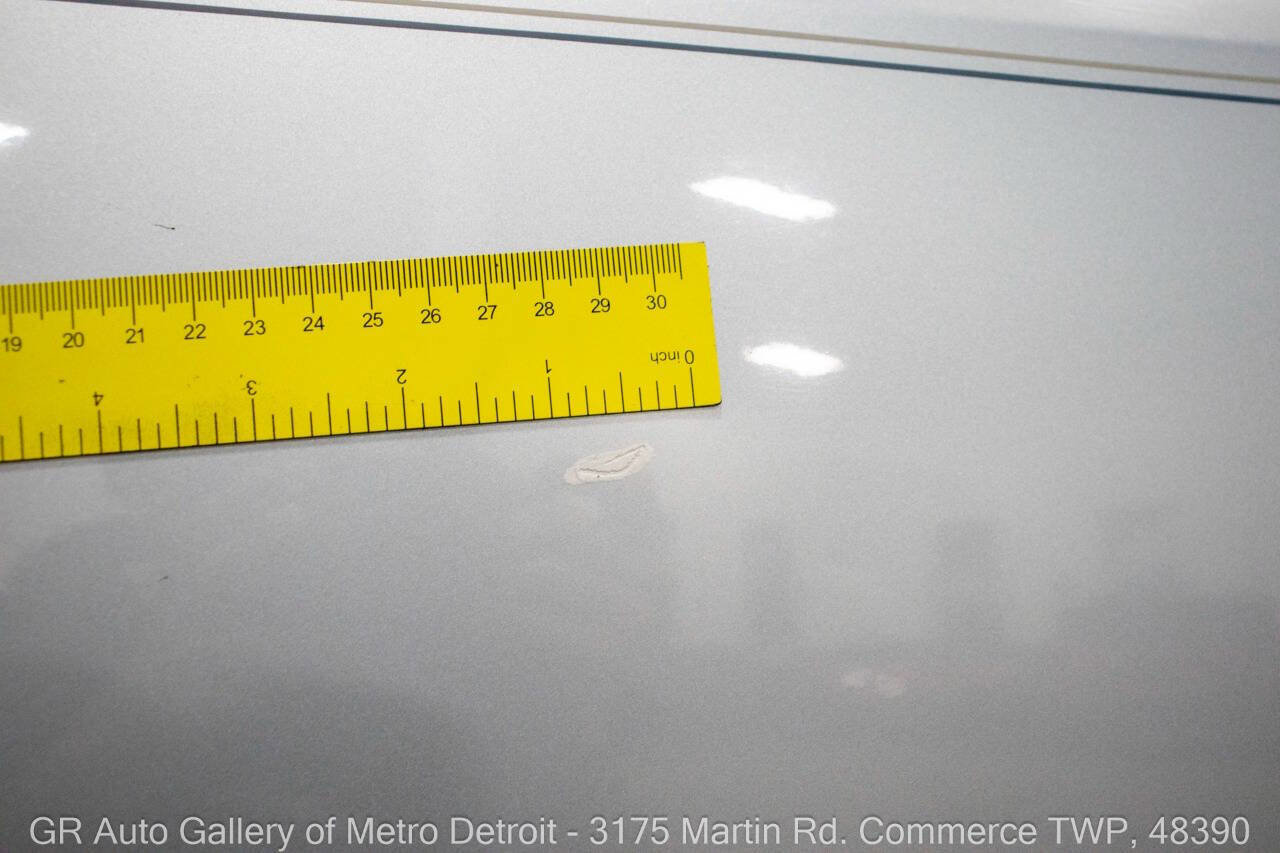 Used 1986 Lincoln Town Car image 29