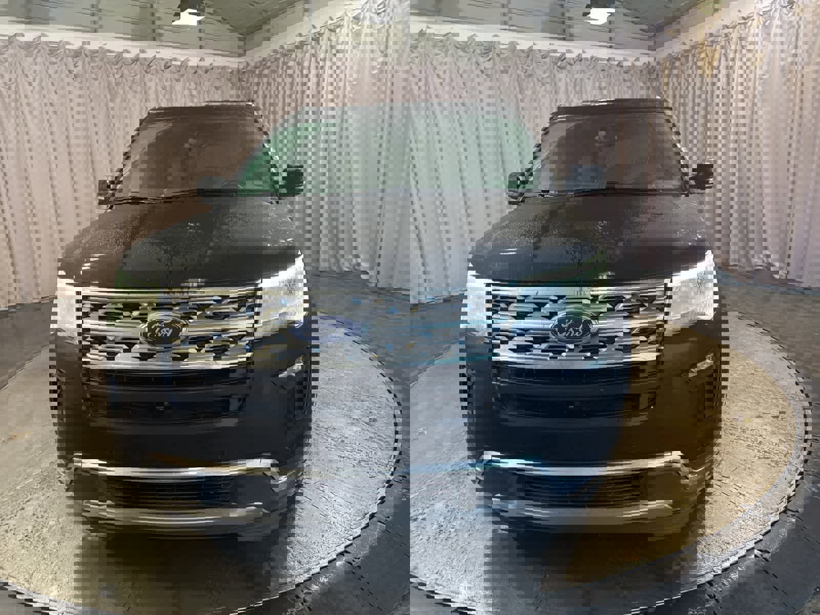 Used 2019 Ford Explorer Limited w/ Class III Trailer Tow Package image 2