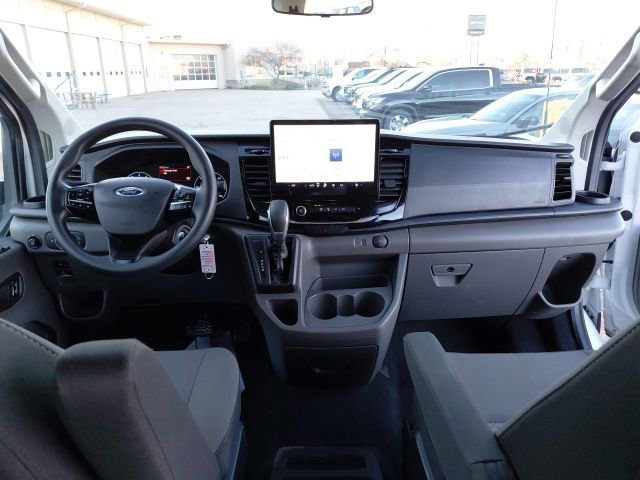 Used 2023 Ford Transit 350 XLT image 26
