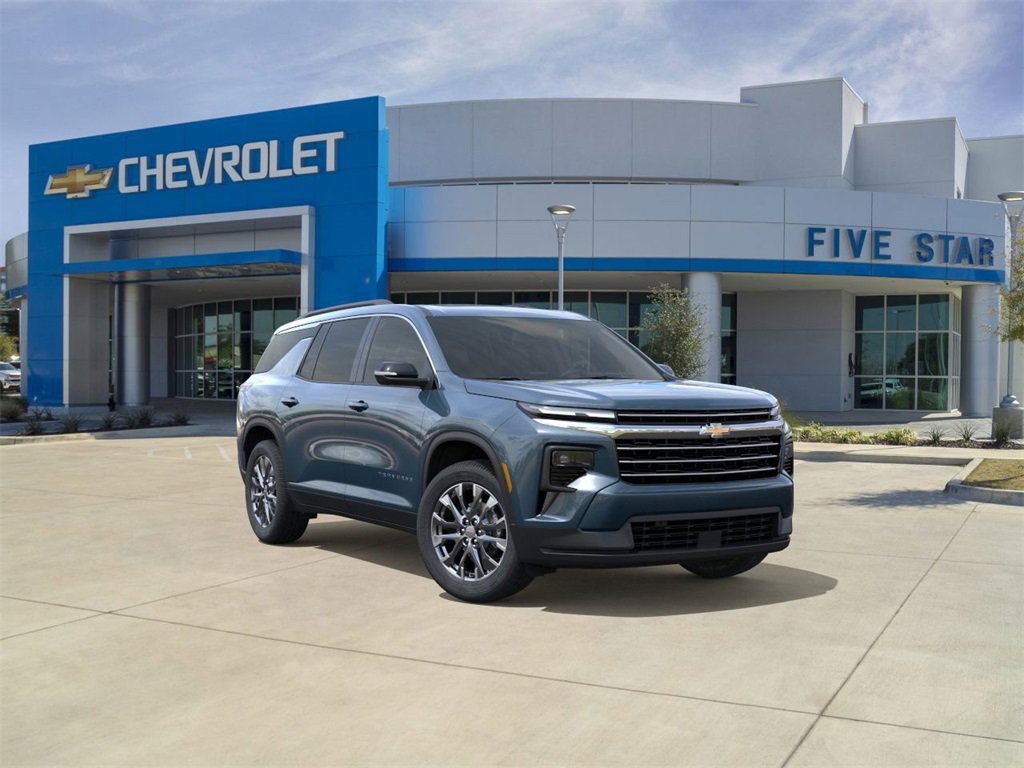 New 2026 Chevrolet Traverse LT image 1