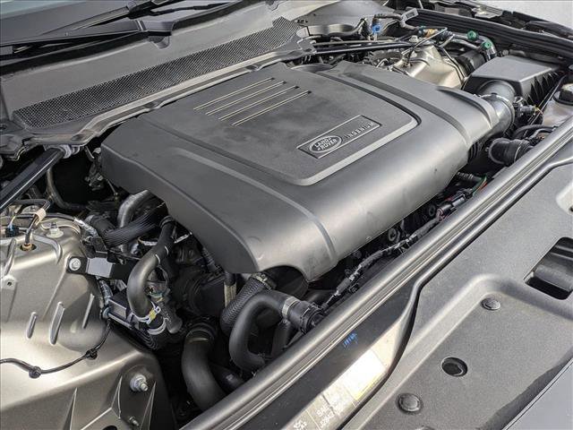 Used 2024 Land Rover Discovery Dynamic SE image 26