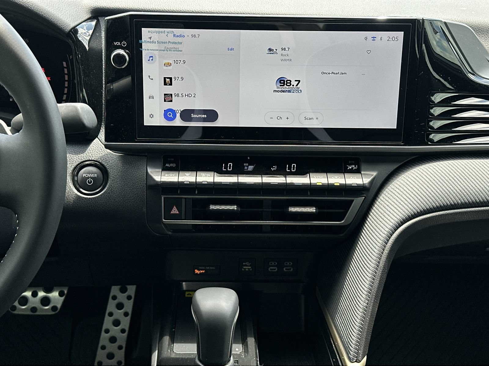 Used 2026 Toyota Camry SE w/ Multimedia Upgrade Package FWD image 25