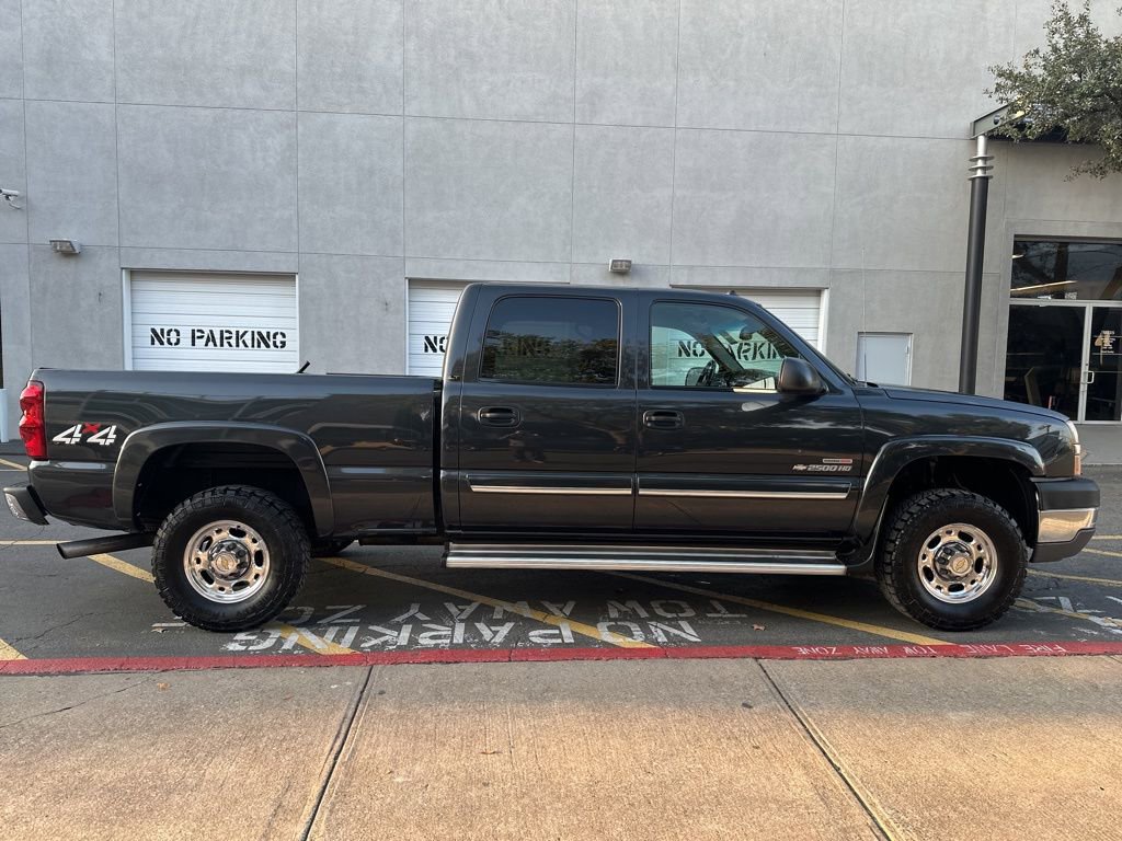 Used 2003 Chevrolet Silverado 2500 LT w/ Skid Plate Package image 8