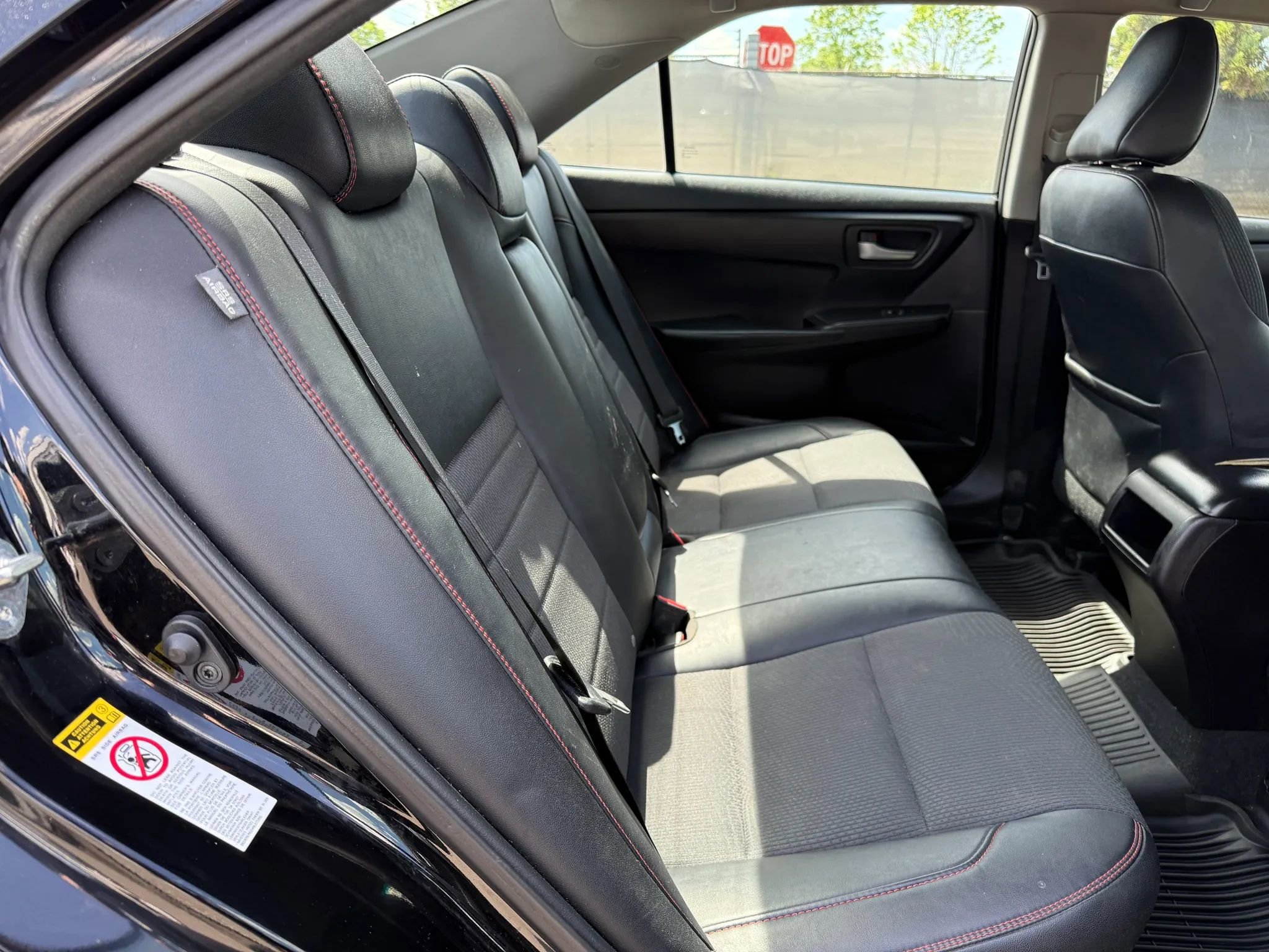 Used 2016 Toyota Camry SE image 20