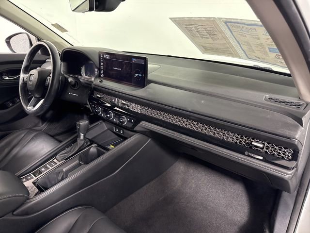 Used 2023 Honda Accord Touring image 23